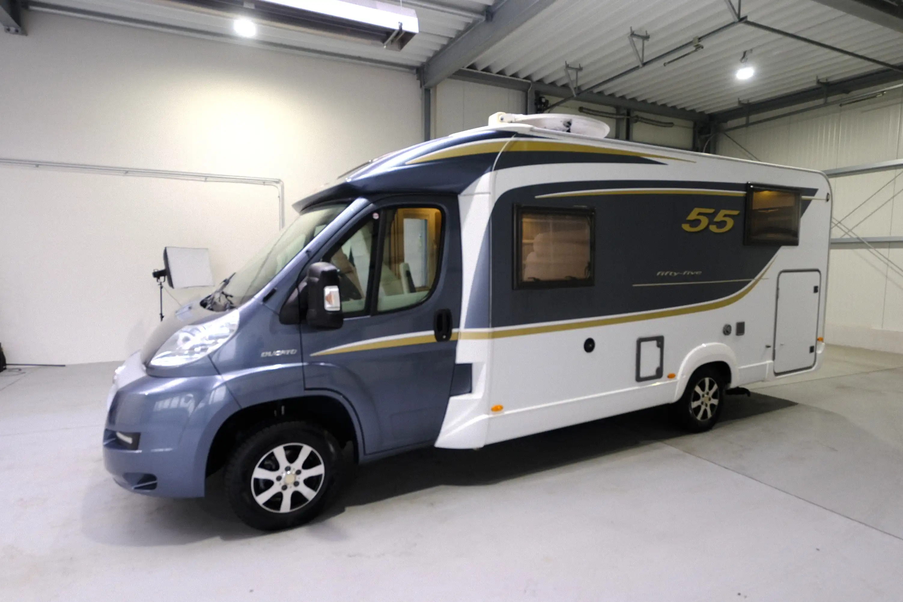 BUERSTNER Nexxo T 690 G Fifty-Five